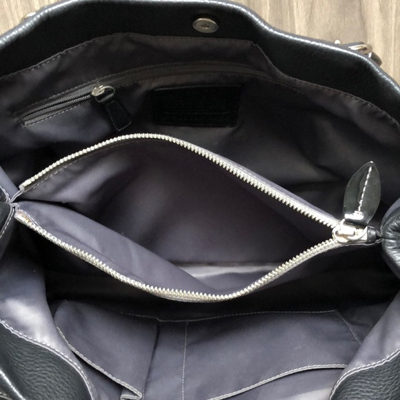 Black Leather Top Handle Coach Bag/ Large Purse - Picture 5 of 6